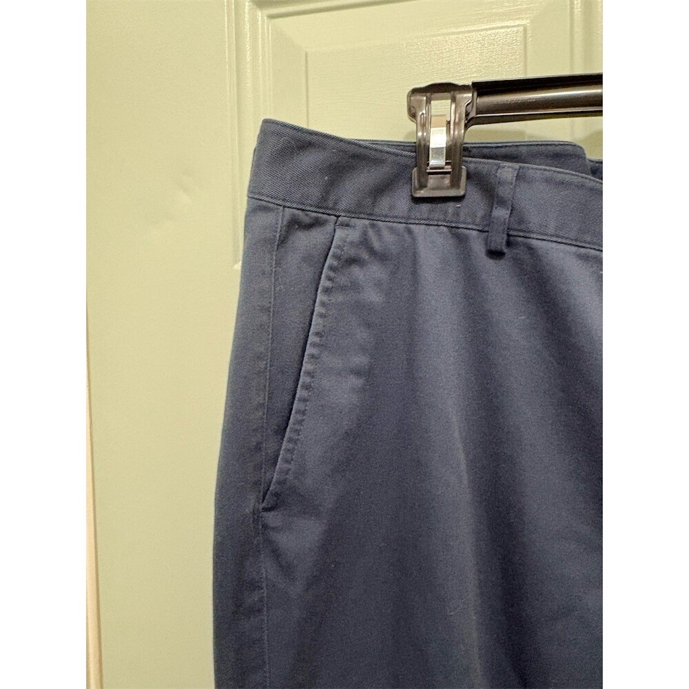 L.L.Bean Favorite Fit Womens Size 16 Navy Blue Straight Leg Flat Front 30 - Picture 2 of 10